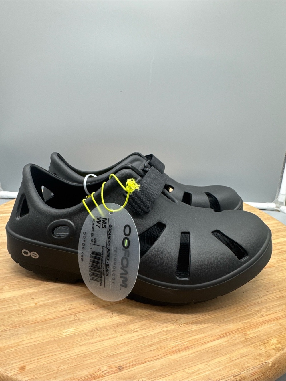 OOFOS OOcandoo Unisex Fisherman Recovery Water Drop Slip On Shoes Men 5 Women 7